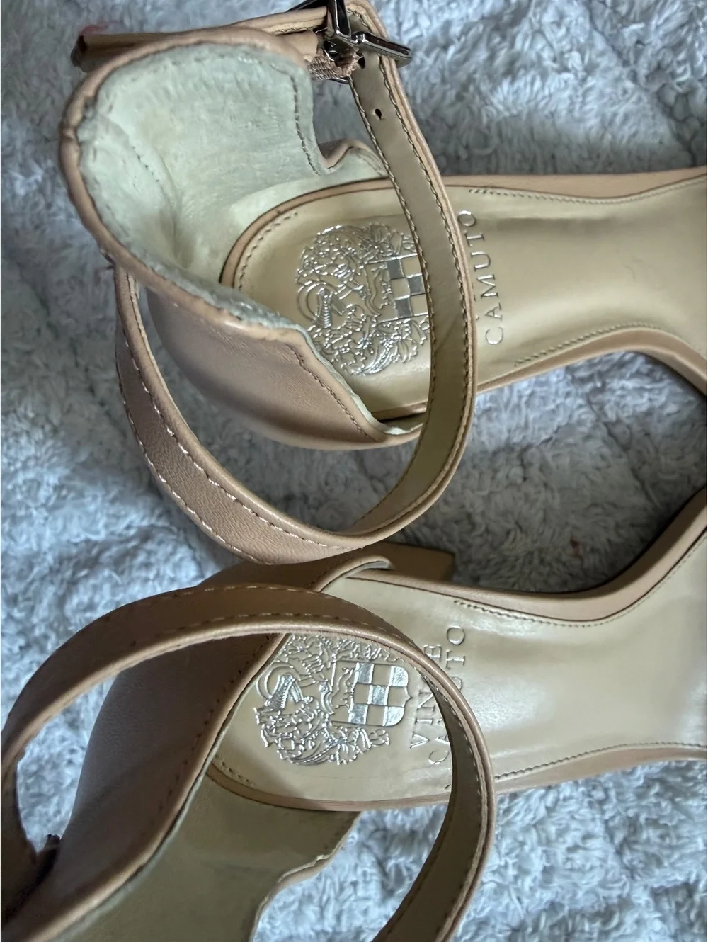 Vince Camuto Women's Nude Leather Block Heel Sandals Size 8.5M